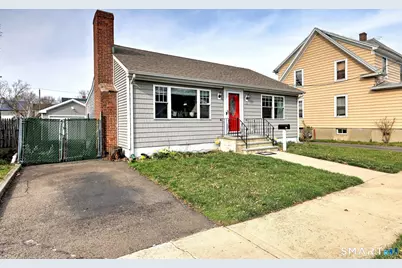 35 Nelson Terrace, Bridgeport, CT 06610 - Photo 1