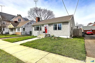 35 Nelson Terrace, Bridgeport, CT 06610 - Photo 3