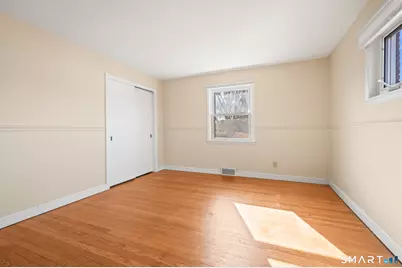 121 View Street, Torrington, CT 06790 - Photo 11