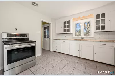 121 View Street, Torrington, CT 06790 - Photo 5