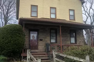 161 Spring St, Meriden, CT 06451 - Photo 1