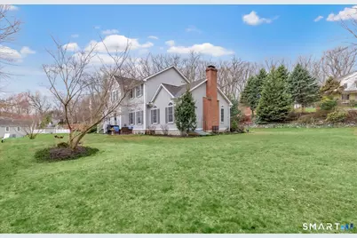 170 Whippoorwill Lane, Stratford, CT 06614 - Photo 5