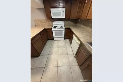 42 Cottage Street #Lower Level, Bridgeport, CT 06605 - Photo 5