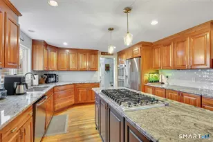 112 Main St, Essex, CT 06409 - Photo 9