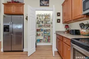 17 Pondview Cir, Beacon Falls, CT 06403 - Photo 13