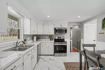 6 Old Farm Drive, Newington, CT 06111 - Photo 9