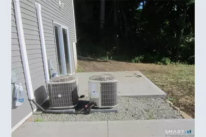 574 Chopsey Hill Road #A, Bridgeport, CT 06606 - Photo 3