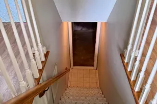 10 Dibble Hollow Ln, Windsor Locks, CT 06096 - Photo 17