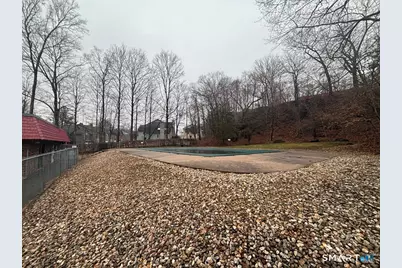 35 Woodsedge Drive #3C, Newington, CT 06111 - Photo 11