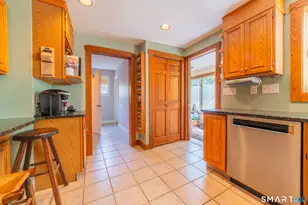 28 Reservoir St, Bethel, CT 06801 - Photo 9
