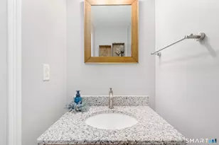 83 Perry St, Putnam, CT 06260 - Photo 19