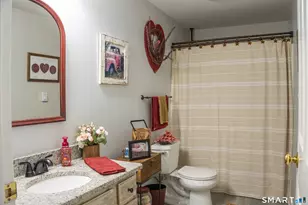 83 Perry St, Putnam, CT 06260 - Photo 17