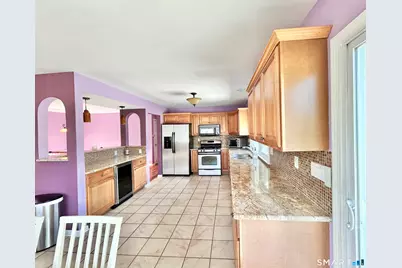 2007 Hartford Turnpike, North Haven, CT 06473 - Photo 9