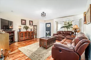 17 Olde Village Cir, Wallingford, CT 06492 - Photo 5