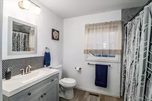 17 Olde Village Cir, Wallingford, CT 06492 - Photo 15