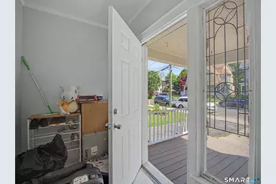 111 Elmwood Place, Bridgeport, CT 06605 - Photo 7