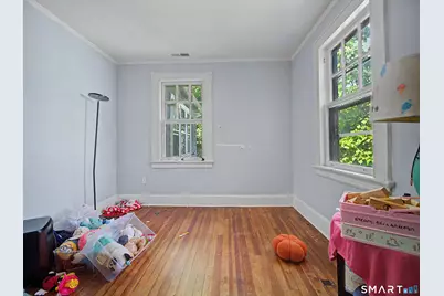 111 Elmwood Place, Bridgeport, CT 06605 - Photo 25