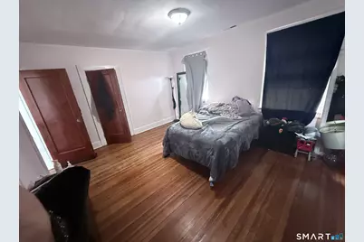 111 Elmwood Place, Bridgeport, CT 06605 - Photo 17