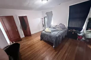 111 Elmwood Pl, Bridgeport, CT 06605 - Photo 17