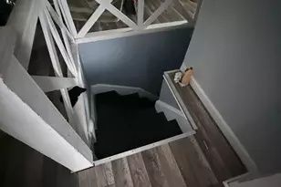 111 Elmwood Pl, Bridgeport, CT 06605 - Photo 29