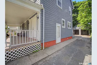 111 Elmwood Place, Bridgeport, CT 06605 - Photo 5