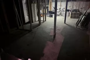 111 Elmwood Pl, Bridgeport, CT 06605 - Photo 33