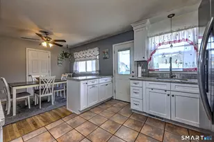 41 Boothbay St, Milford, CT 06460 - Photo 15