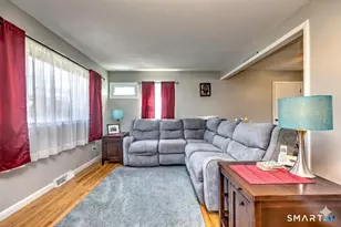 41 Boothbay St, Milford, CT 06460 - Photo 9