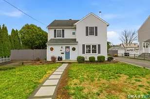 37 Dogwood Pl, Milford, CT 06460 - Photo 1