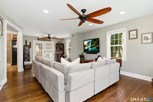 37 Dogwood Pl, Milford, CT 06460 - Photo 7