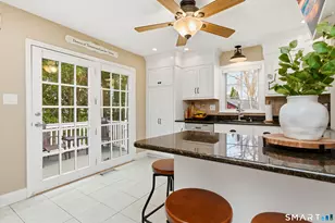 37 Dogwood Pl, Milford, CT 06460 - Photo 17