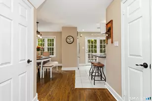 37 Dogwood Pl, Milford, CT 06460 - Photo 11