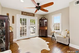 37 Dogwood Pl, Milford, CT 06460 - Photo 9