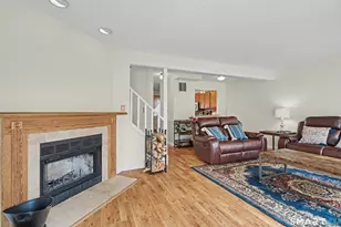 45 Far View Cmns, Southbury, CT 06488 - Photo 3