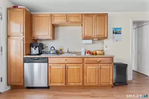 214 Country Rd, Fairfield, CT 06824 - Photo 9