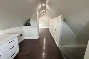 241 Lewis St, Bridgeport, CT 06605 - Photo 33