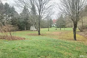 53 Hansen Farm Rd, North Haven, CT 06473 - Photo 3