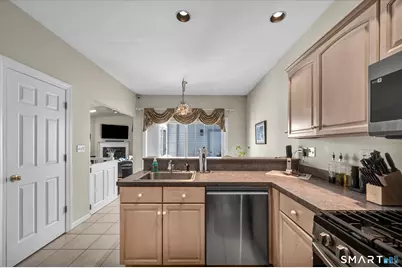 9 Cypress Circle #9, Berlin, CT 06037 - Photo 17