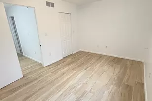 715 Frenchtown Rd, Bridgeport, CT 06606 - Photo 17