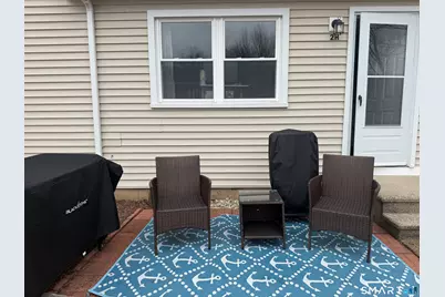 1081 New Haven Road #2H, Naugatuck, CT 06770 - Photo 9