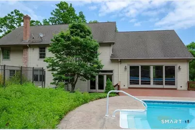 32 Village Drive, East Lyme, CT 06333 - Photo 37