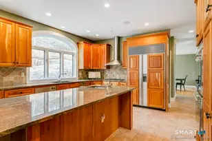 32 Village Dr, East Lyme, CT 06333 - Photo 17