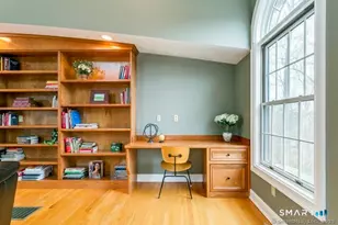 32 Village Dr, East Lyme, CT 06333 - Photo 15