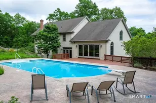 32 Village Dr, East Lyme, CT 06333 - Photo 3