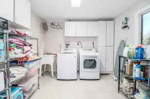 35 E Gate Rd, Danbury, CT 06811 - Photo 31