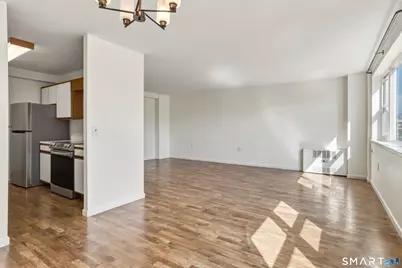 889 Farmington Avenue #3F, West Hartford, CT 06119 - Photo 3