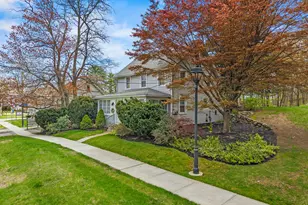 46 Main St, Essex, CT 06409 - Photo 3