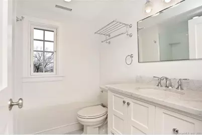 50 Oak Street, New Canaan, CT 06840 - Photo 19