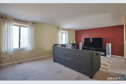 11 Trolley Crossing Lane #11, Middletown, CT 06457 - Photo 3