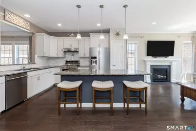 1077 Augusta Drive #1077, Oxford, CT 06478 - Photo 7